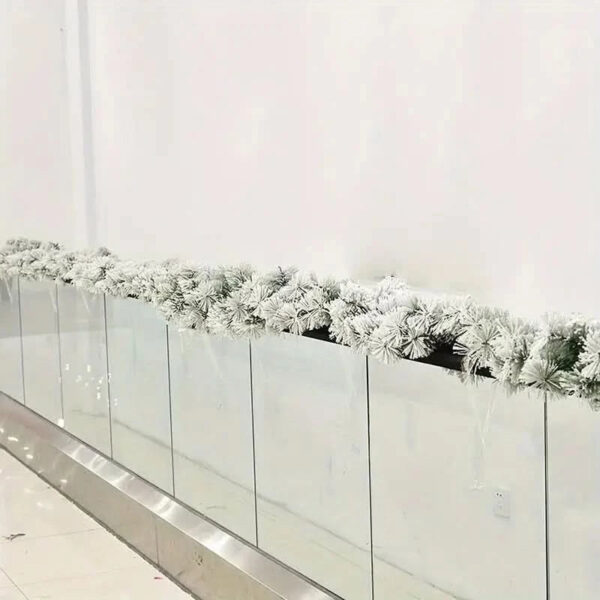 Festão de Natal Super Realista Nevado - Imagem 3