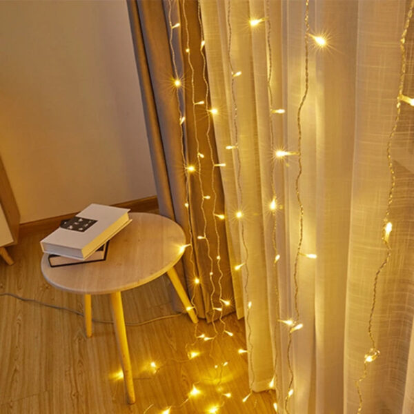 Cortina de LED Natalina 300 Luzes – 8 Efeitos Mágicos de Iluminação - Imagem 2