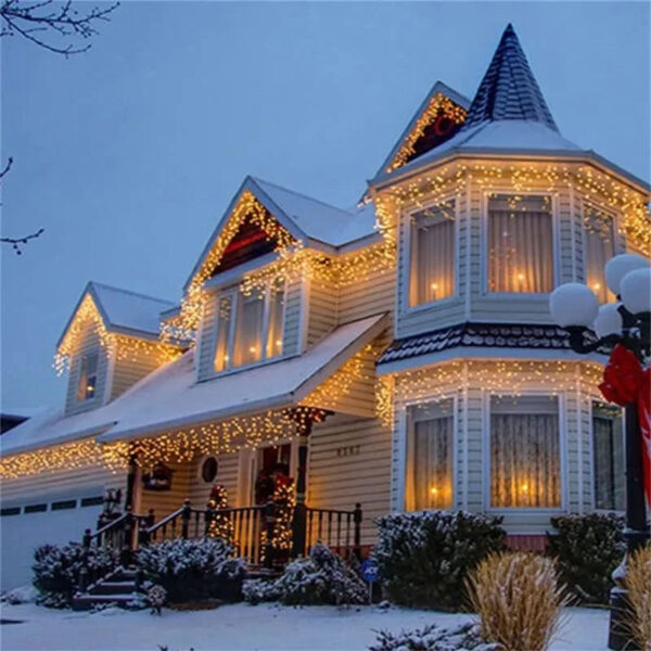 Cortina de Luzes LED Natalinas – Encanto e Magia para sua Casa - Imagem 7
