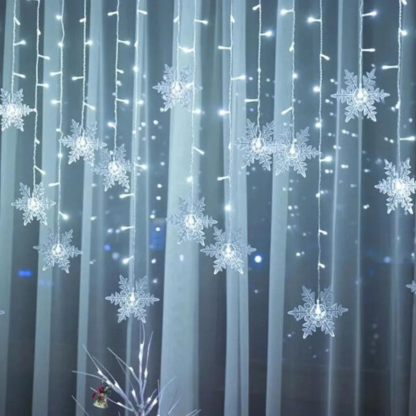 Cortina de Luzes LED Floco de Neve – Magia Natalina em Cada Detalhe - Imagem 25