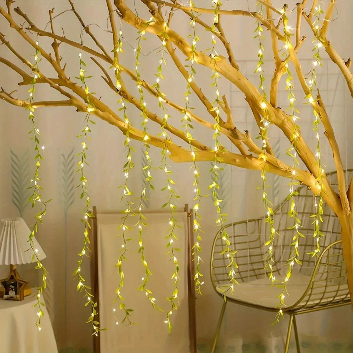 Cortina de Luzes Natalinas com Folhas – Encanto e Magia em Cada Detalhe - Imagem 3