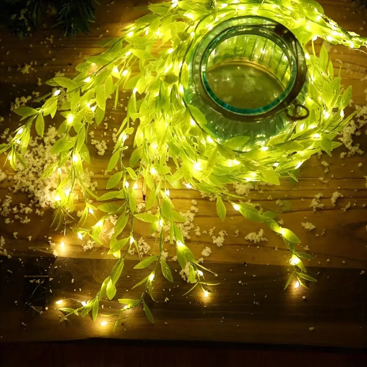 Cortina de Luzes Natalinas com Folhas – Encanto e Magia em Cada Detalhe - Imagem 10