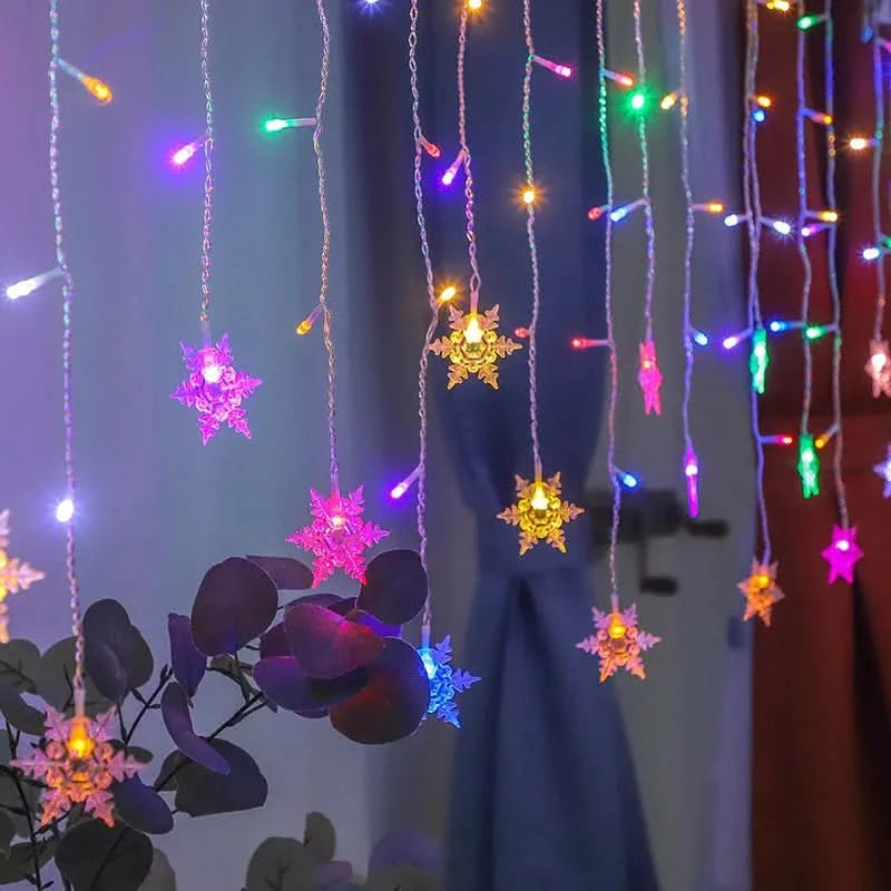 Cortina de Luzes LED Floco de Neve – Magia Natalina em Cada Detalhe - Imagem 7