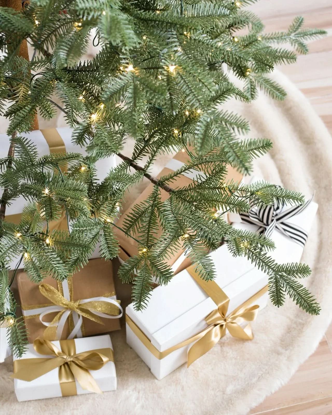 Árvore de Natal Slim Alpine com Galhos Articulados, Suporte Metálico e Micro LEDs Embutidos - Imagem 8