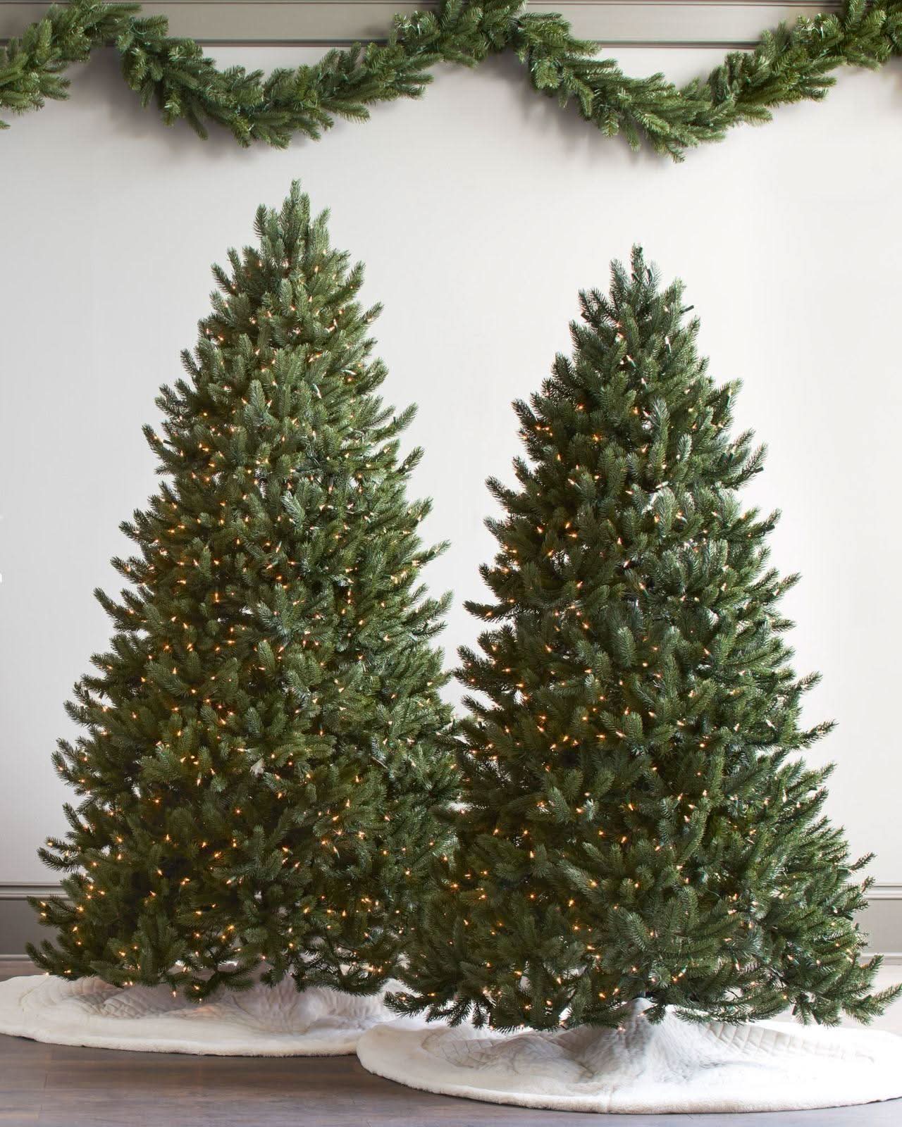 Árvore de Natal Vermont White Spruce com Galhos Articulados, Suporte Metálico e Micro LEDs Embutidos - Imagem 6