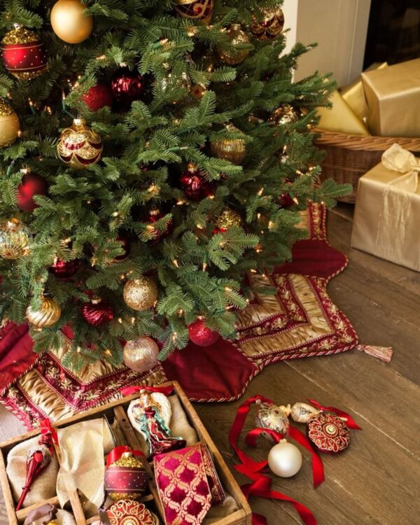 Árvore de Natal White Spruce Verde com Galhos Articulados, Suporte Metálico e Micro LEDs Embutidos - Imagem 5