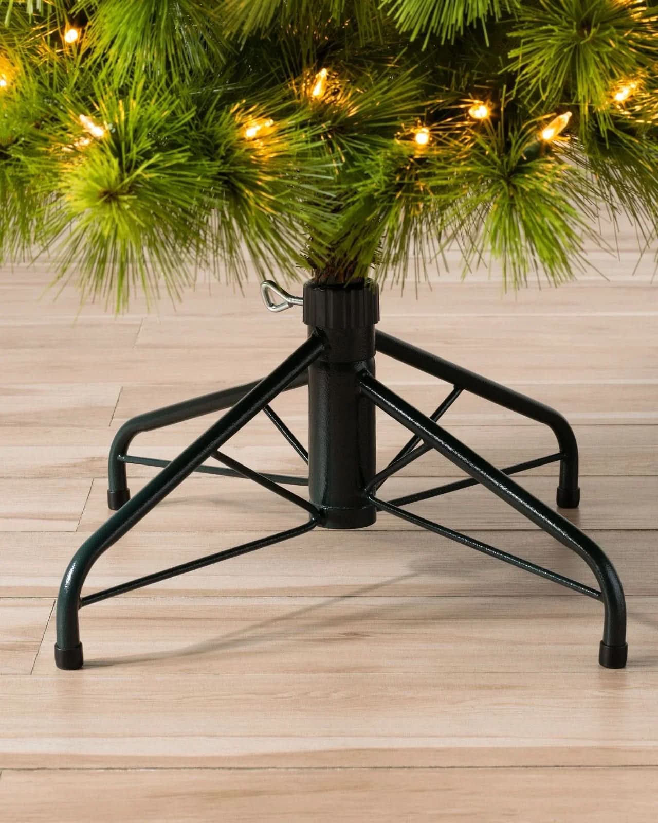 Árvore de Natal Monterey Pine Slim com Galhos Articulados, Suporte Metálico e Micro LEDs Embutidos - Imagem 6