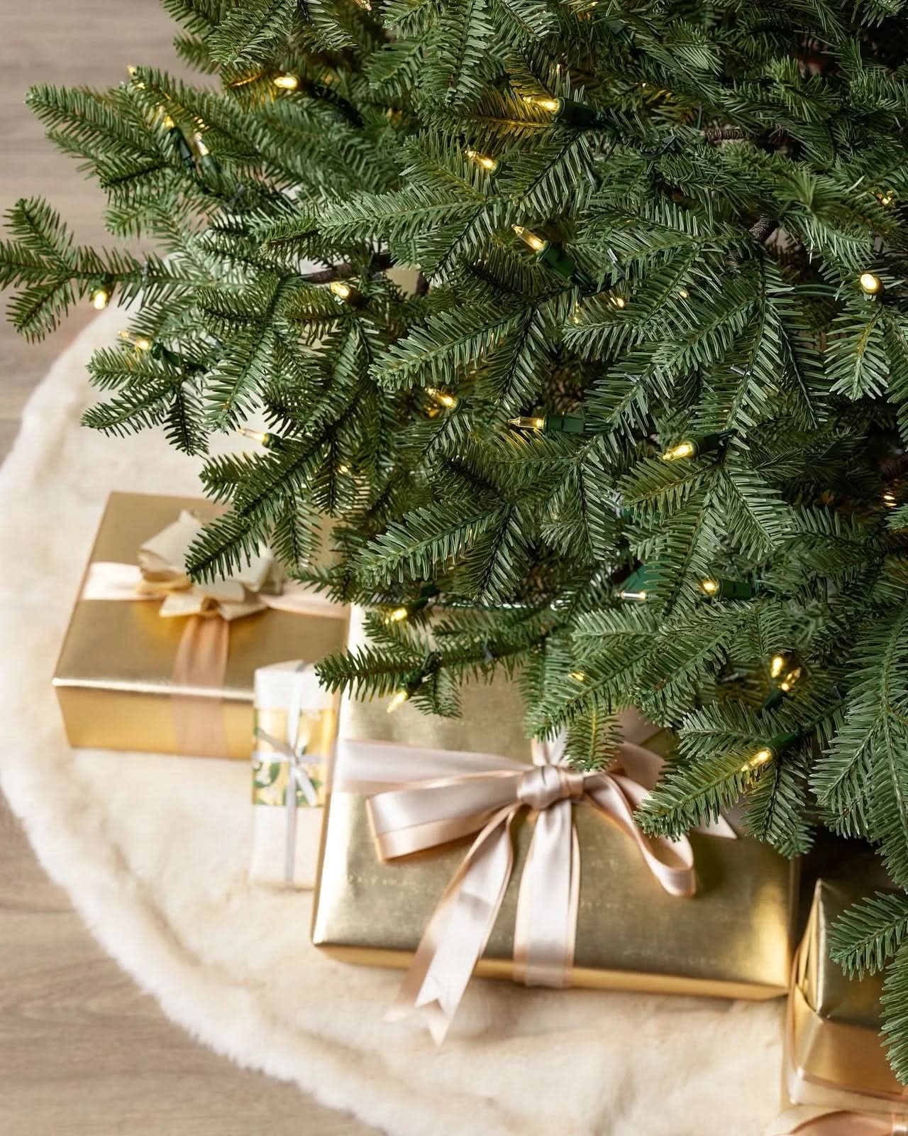 Árvore de Natal Verde Premium com Galhos Articulados, Suporte Metálico e Micro LEDs Embutidos - Imagem 3